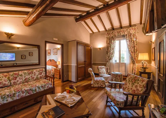 Posta 4* ريجّو إيميليا